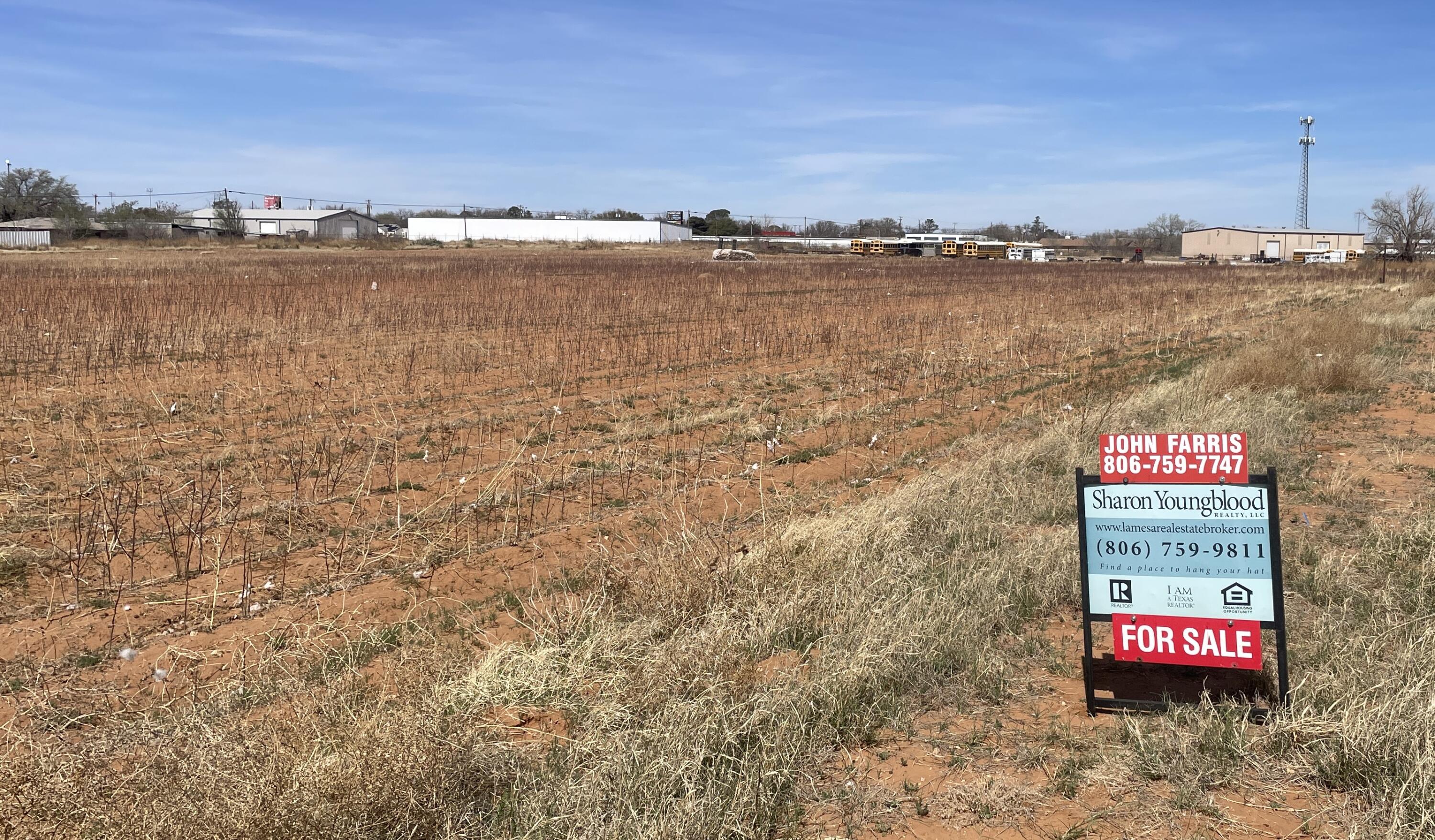 Northeast 7th Avenue Lamesa, TX 79331 - Photo 3 of 3 IMG_1297