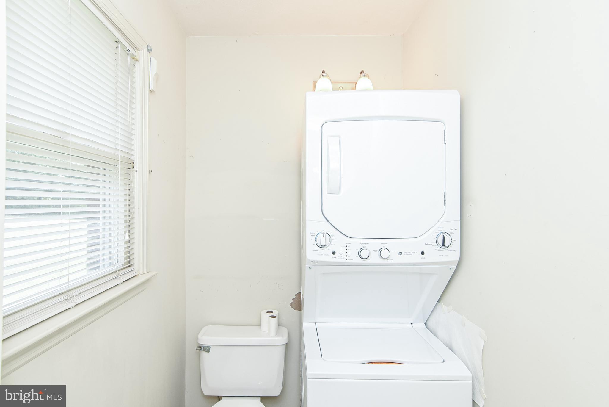 455 Courthouse Road Stafford, VA 22554 - Photo 19 of 62 Half bath modified ot house stackable.