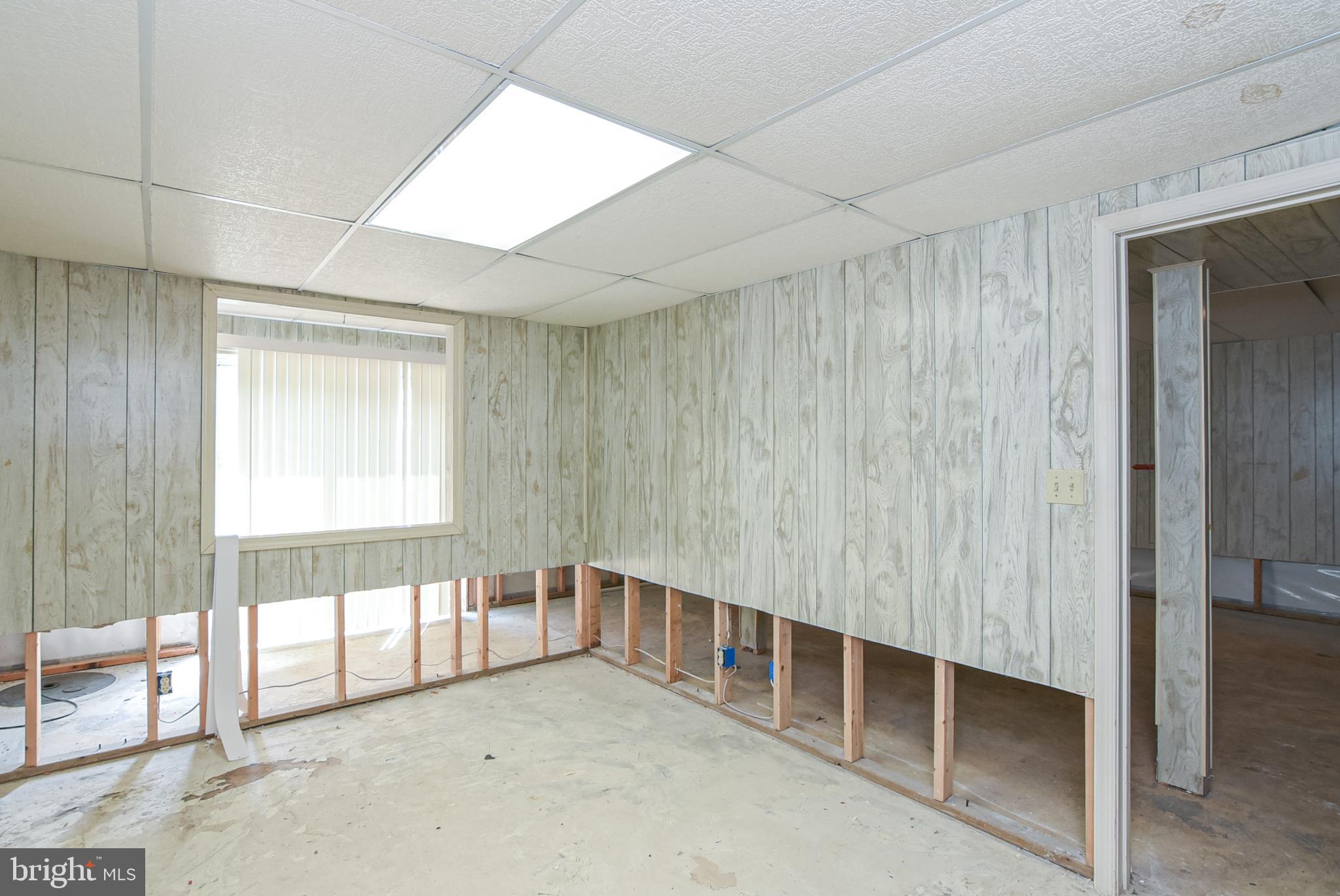 455 Courthouse Road Stafford, VA 22554 - Photo 33 of 62 Room to right of basement stairs