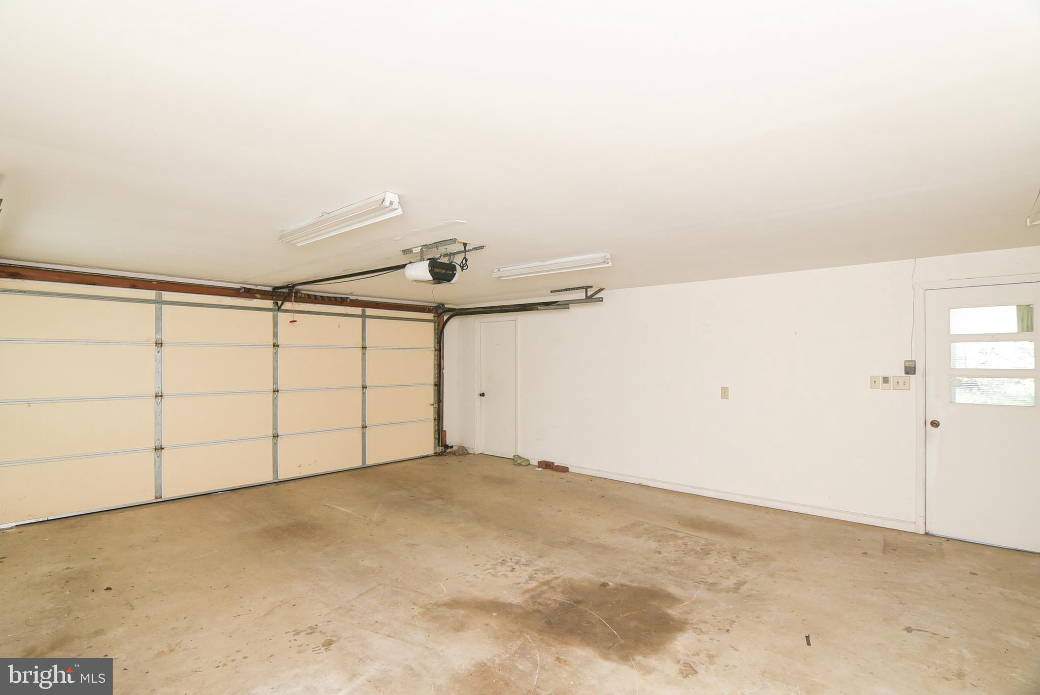 455 Courthouse Road Stafford, VA 22554 - Photo 59 of 62 Attached garaga