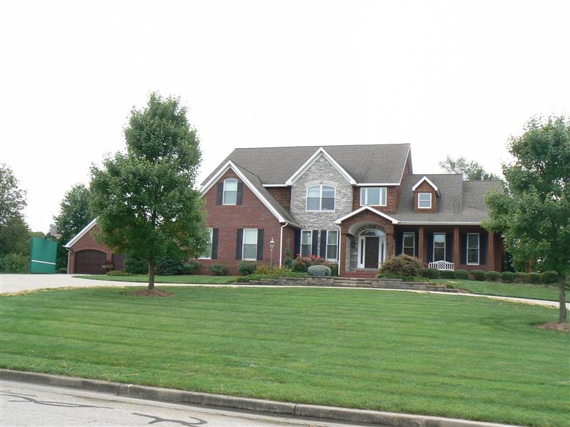 1705 Cobblestone Road Jasper, IN 47546 - Photo 1 of 16 Gallery Image 1