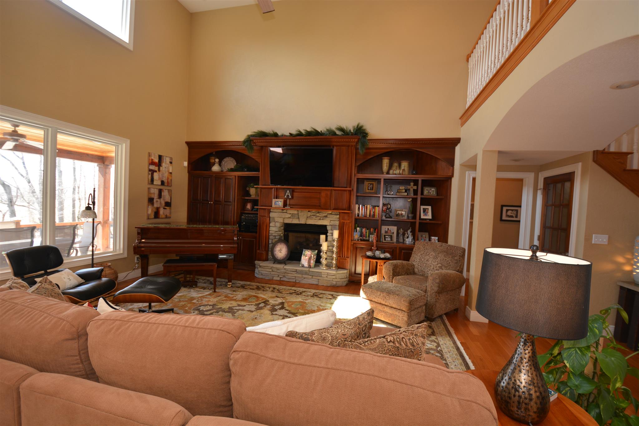 1705 Cobblestone Road Jasper, IN 47546 - Photo 4 of 16 Gallery Image 4