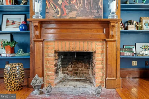 $895,000 | 19 East Loudoun Street, Round Hill, VA 20141