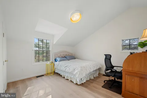 $895,000 | 19 East Loudoun Street, Round Hill, VA 20141