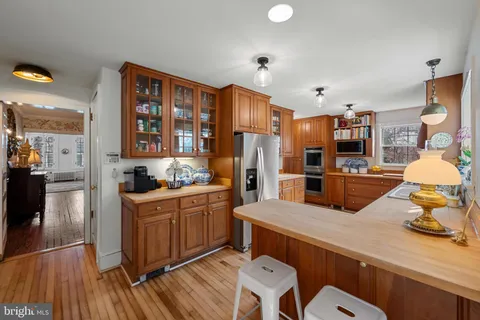 $895,000 | 19 East Loudoun Street, Round Hill, VA 20141