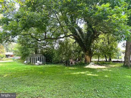 $895,000 | 19 East Loudoun Street, Round Hill, VA 20141