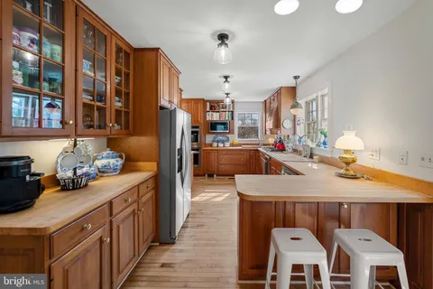 $895,000 | 19 East Loudoun Street, Round Hill, VA 20141