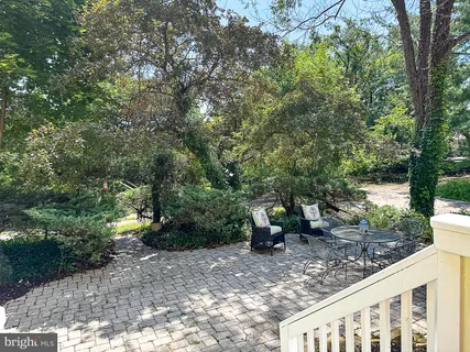 $895,000 | 19 East Loudoun Street, Round Hill, VA 20141