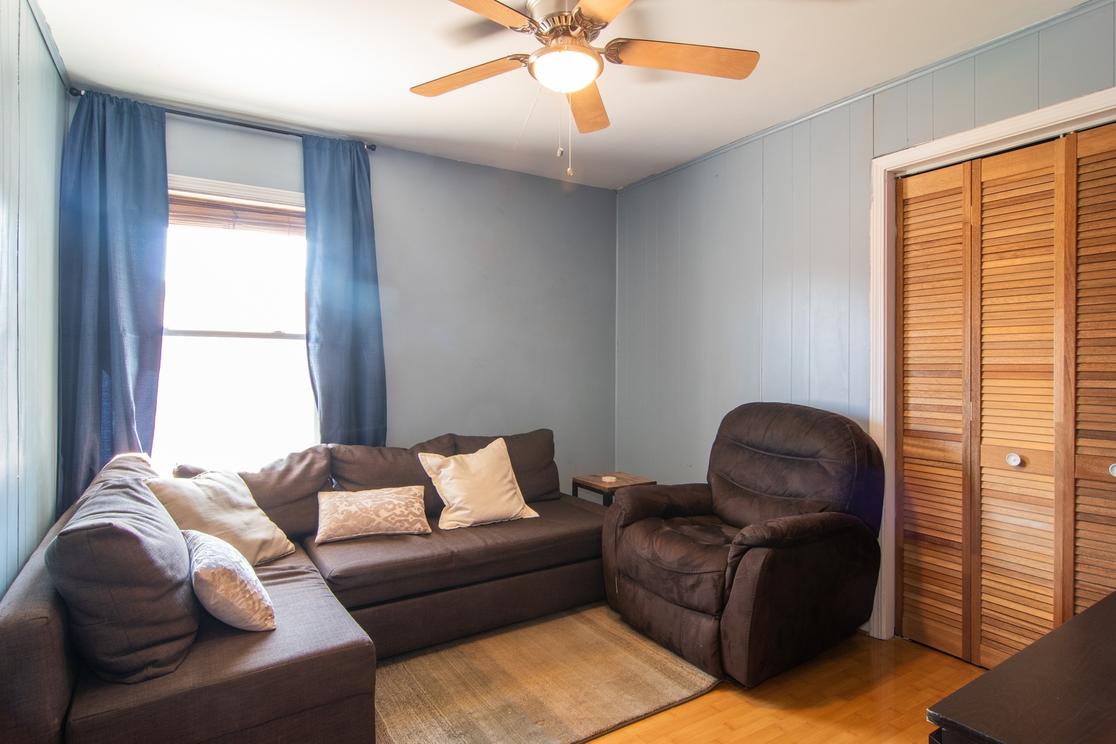 309 High Ridge Road Hillside, IL 60162 - Photo 7 of 13 a living room with furniture and a window