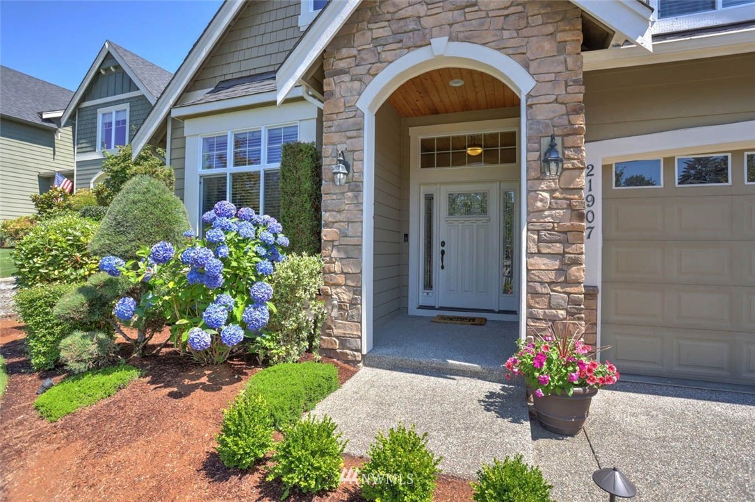 21907 32nd Avenue Southeast Bothell, WA 98021 - Photo 3 of 35