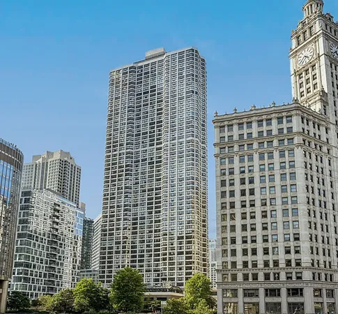$300,000 | 405 North Wabash Avenue, Unit 2613, Chicago, IL 60611