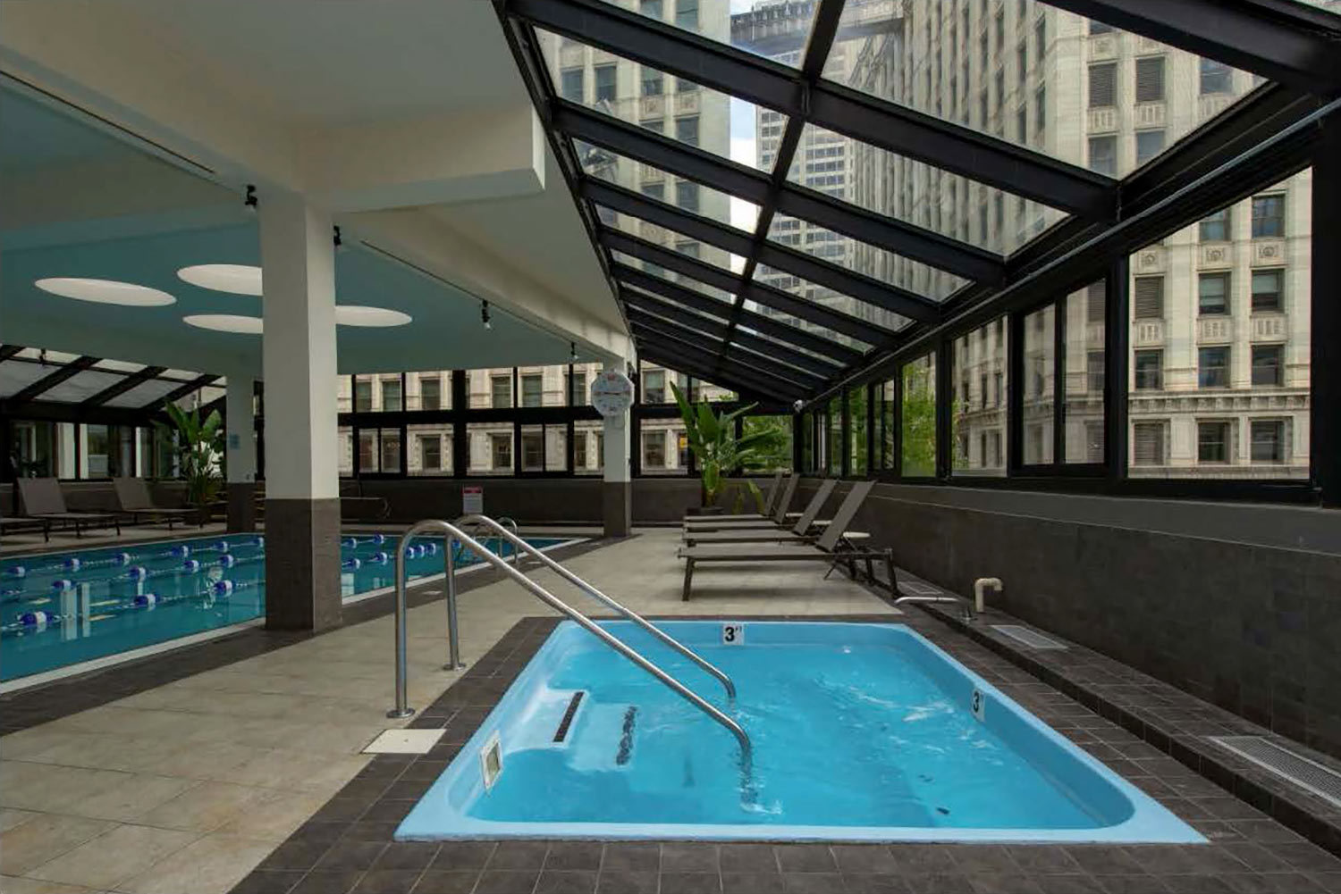 405 North Wabash Avenue, Unit 2613 Chicago, IL 60611 - Photo 21 of 24 a view of a balcony with staircase