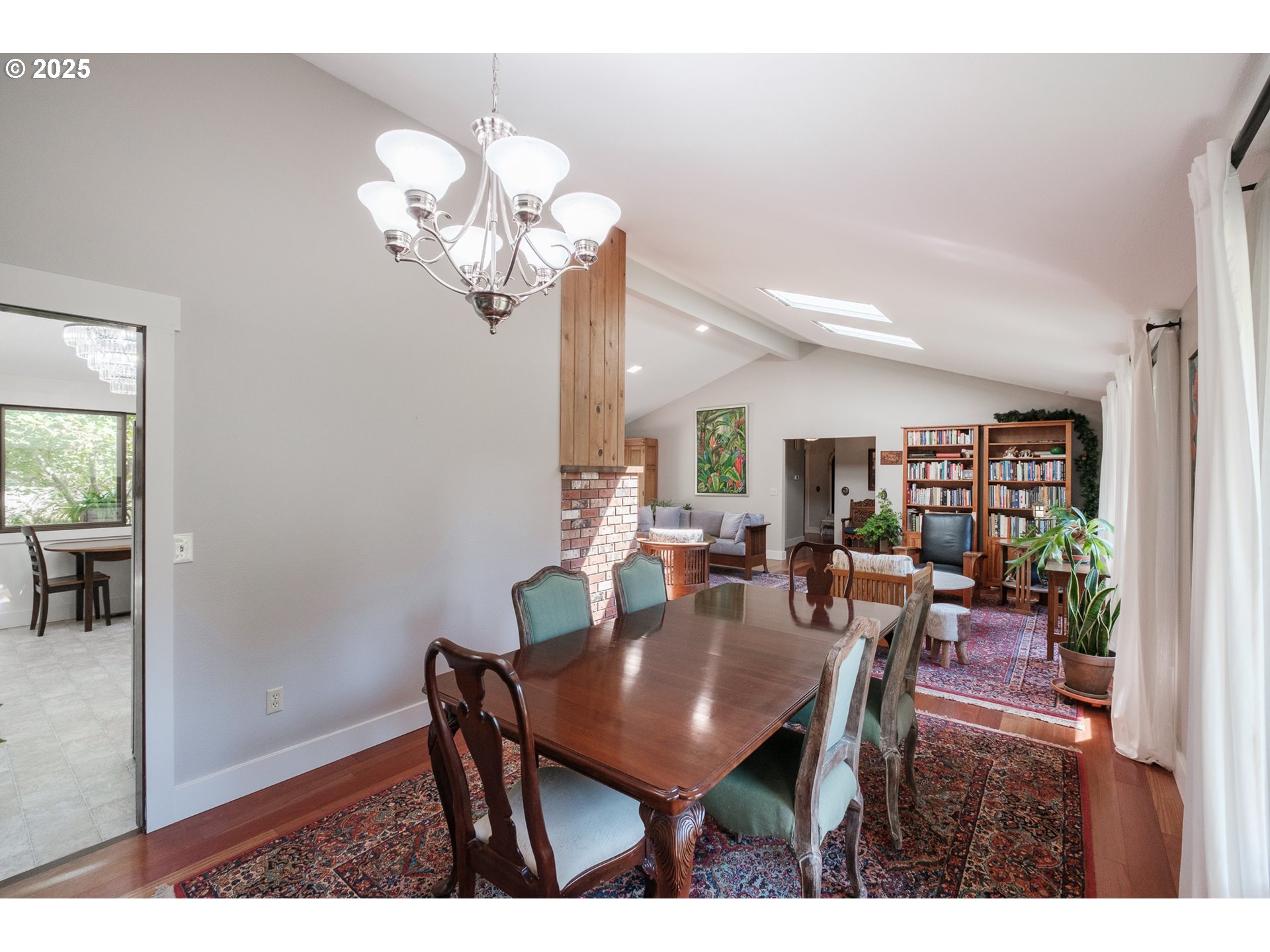 2941 Inland Drive South Salem, OR 97302 - Photo 10 of 40 Dining Room