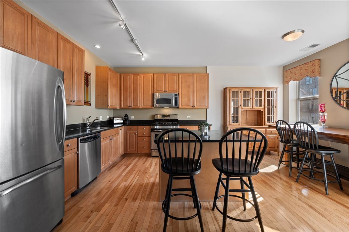 927 South Lytle Street Chicago, IL 60607 - Photo 9 of 32