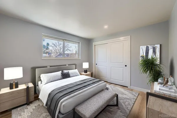 a view of room with window and ceiling fan