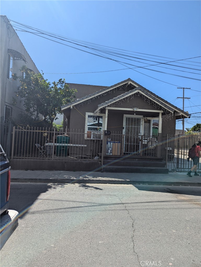926 East 11th Street Long Beach, CA 90813 - Photo 1 of 3 a front view of a house with garden