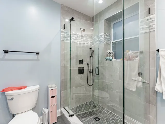 $710,000 | 5330 West Drummond Place, Chicago, IL 60639