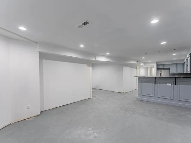 $710,000 | 5330 West Drummond Place, Chicago, IL 60639