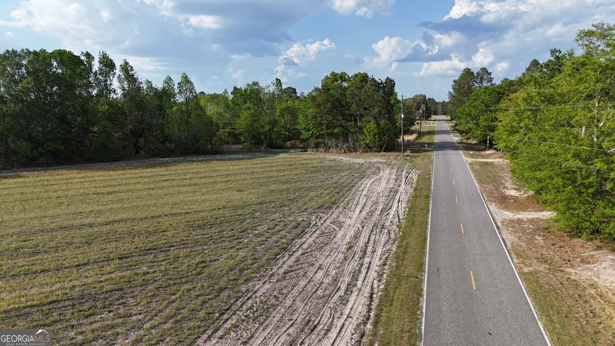 2 Spring Branch Road Baxley, GA 31513 - Photo 14 of 18 a view of an ocean
