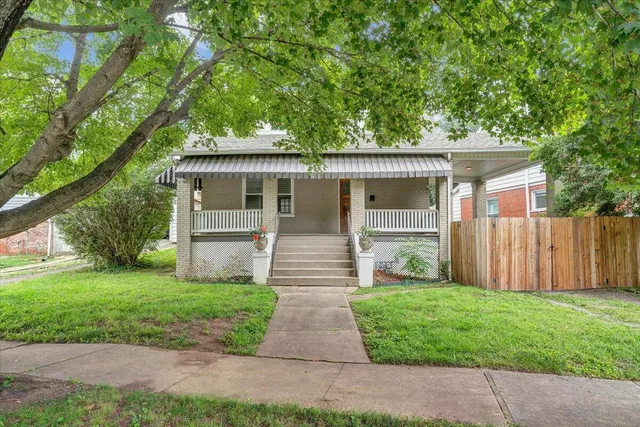 $239,000 | 1414 Kenwood Boulevard Southeast, Roanoke, VA 24013