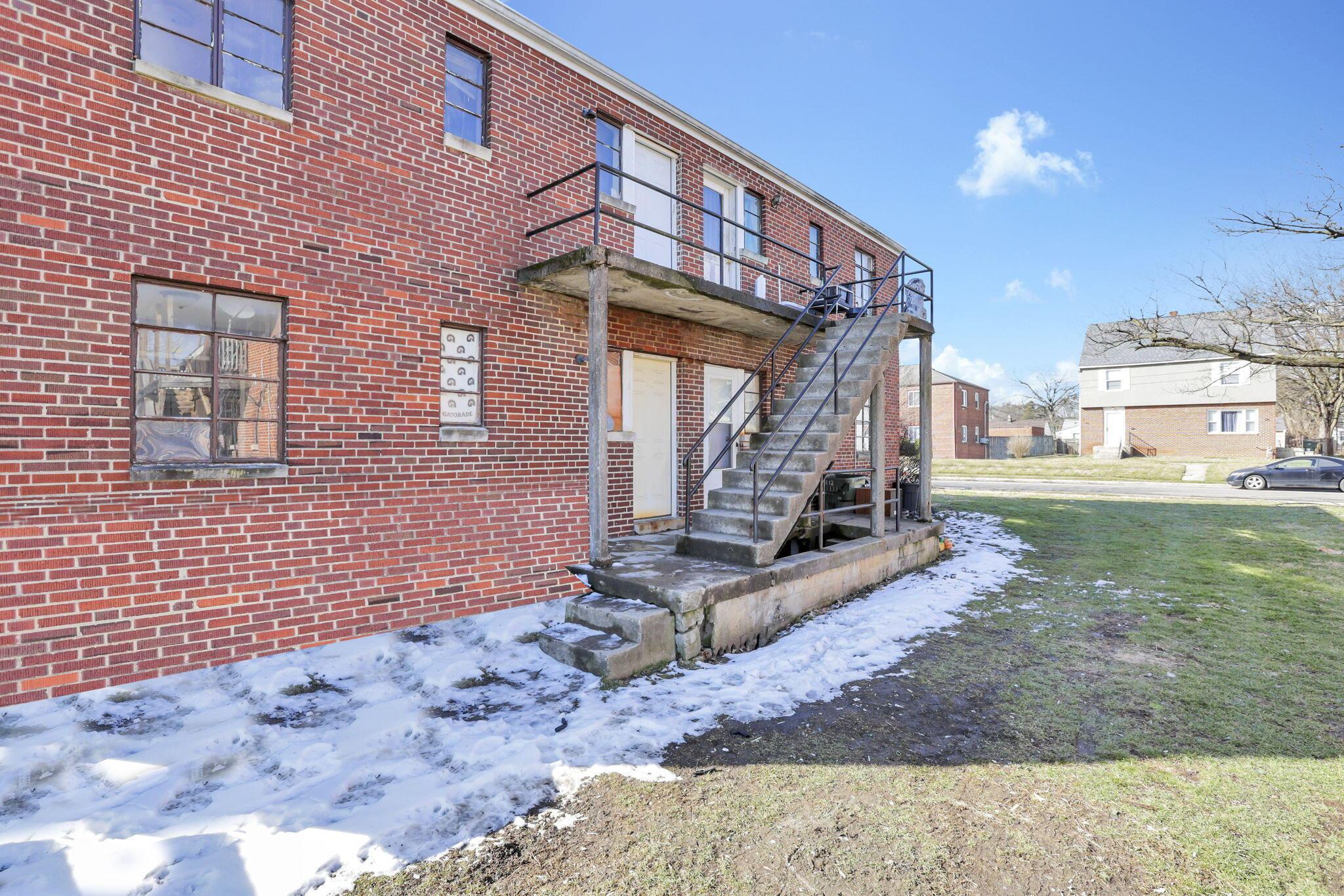 112 North Hampton Road Columbus, OH 43213 - Photo 39 of 39 67-web-or-mls-011A1009