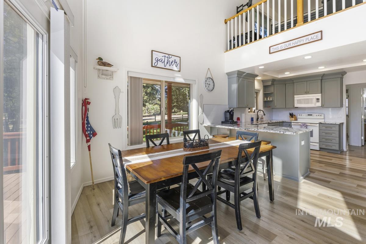 1496 Pine Ridge Drive Cascade, ID 83611 - Photo 12 of 47 Dining Main Floor