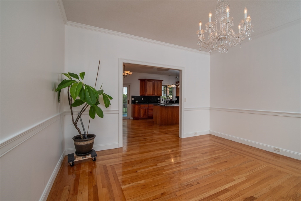 23 Summerfield Road Amherst, MA 01002 - Photo 9 of 42