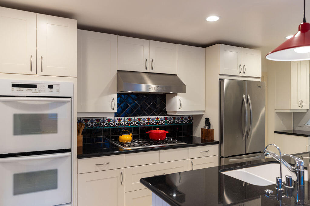 1623 Chapala Street Santa Barbara, CA 93101 - Photo 12 of 50 Kitchen