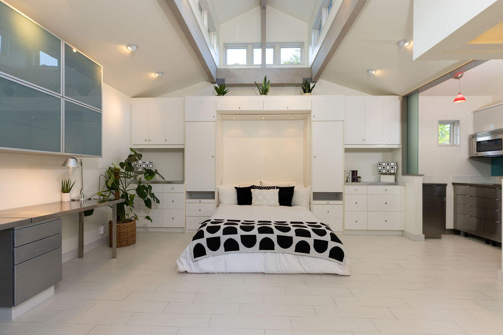 1623 Chapala Street Santa Barbara, CA 93101 - Photo 33 of 50 Studio