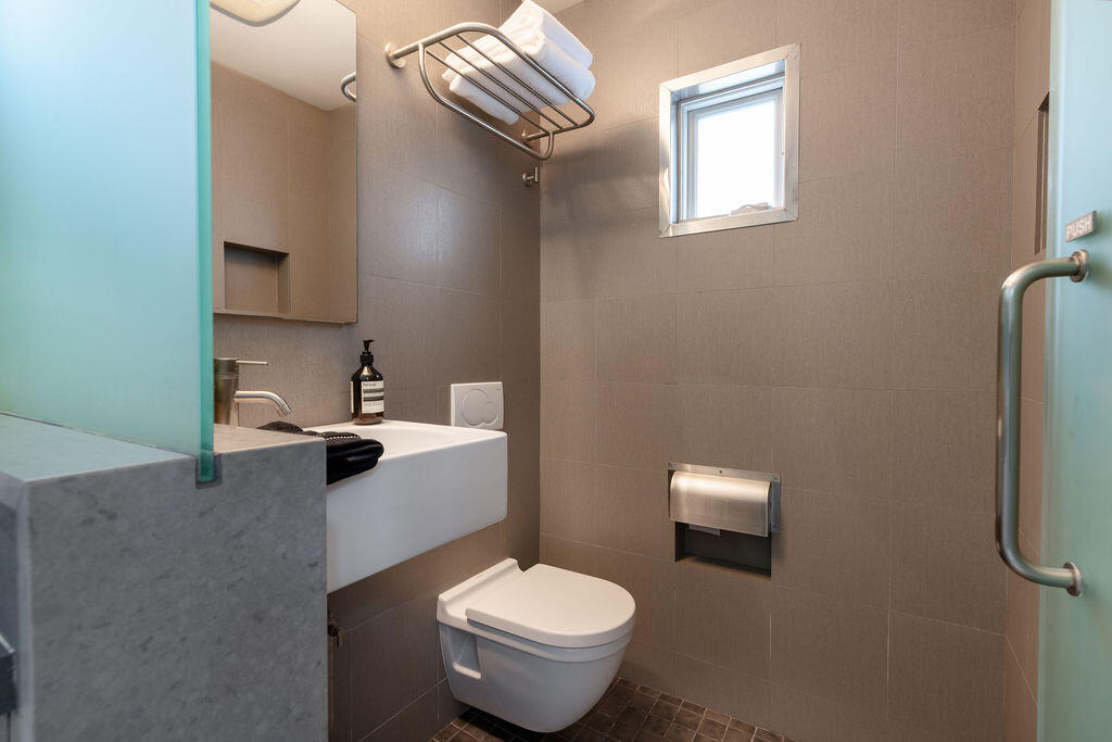 1623 Chapala Street Santa Barbara, CA 93101 - Photo 37 of 50 Bath in Studio