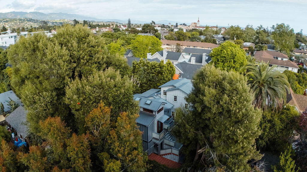 1623 Chapala Street Santa Barbara, CA 93101 - Photo 44 of 50 Aerial