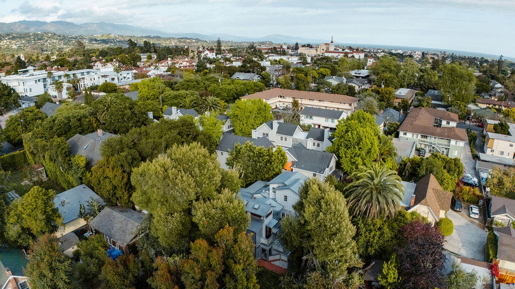 1623 Chapala Street Santa Barbara, CA 93101 - Photo 47 of 50 Chapala Aerial