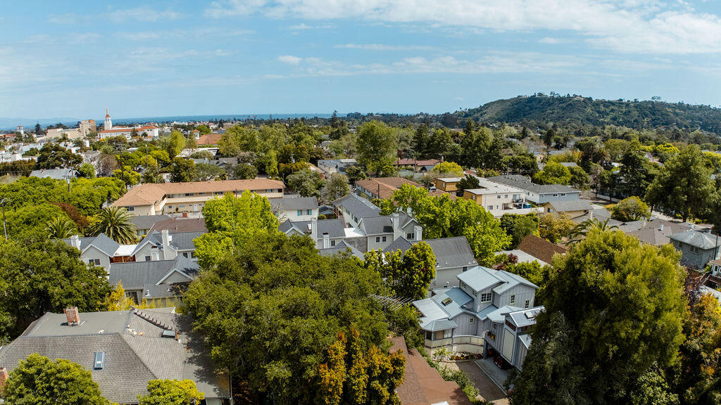 1623 Chapala Street Santa Barbara, CA 93101 - Photo 49 of 50 Chapala Aerial