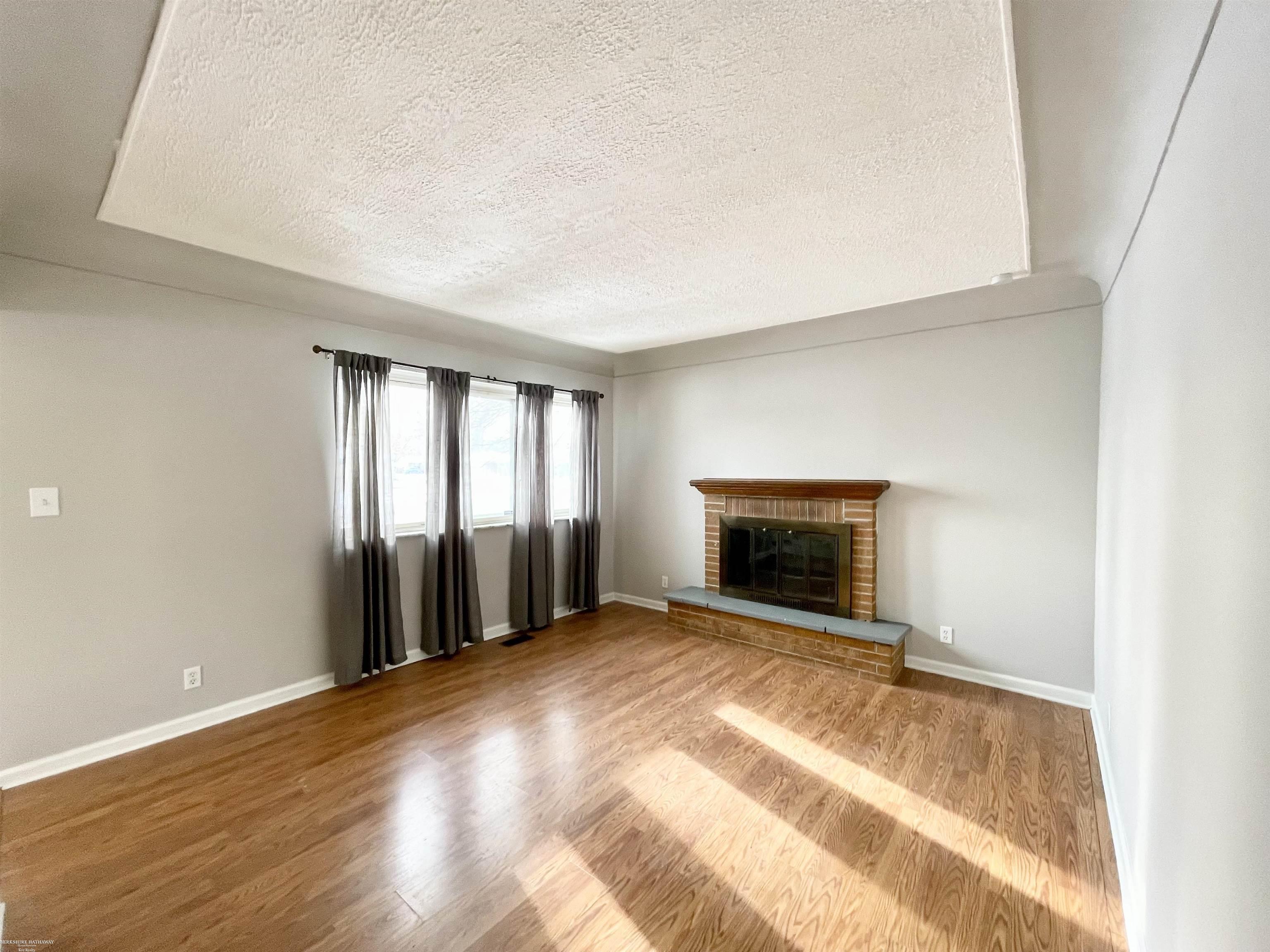 12531 Common Road Warren, MI 48093 - Photo 6 of 18