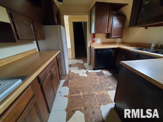 1031 10th Avenue Rock Island, IL 61201 - Photo 11 of 20