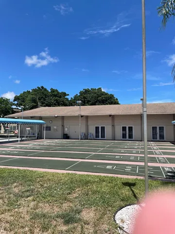 $1,700 | 701 Lori Drive, Unit 204, Palm Springs, FL 33461