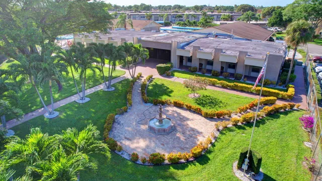 $1,700 | 701 Lori Drive, Unit 204, Palm Springs, FL 33461