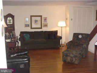 542 Scenic Road Springfield, PA 19064 - Photo 3 of 5