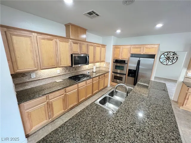 $3,500 | 742 Canary Wharf Drive, Las Vegas, NV 89178