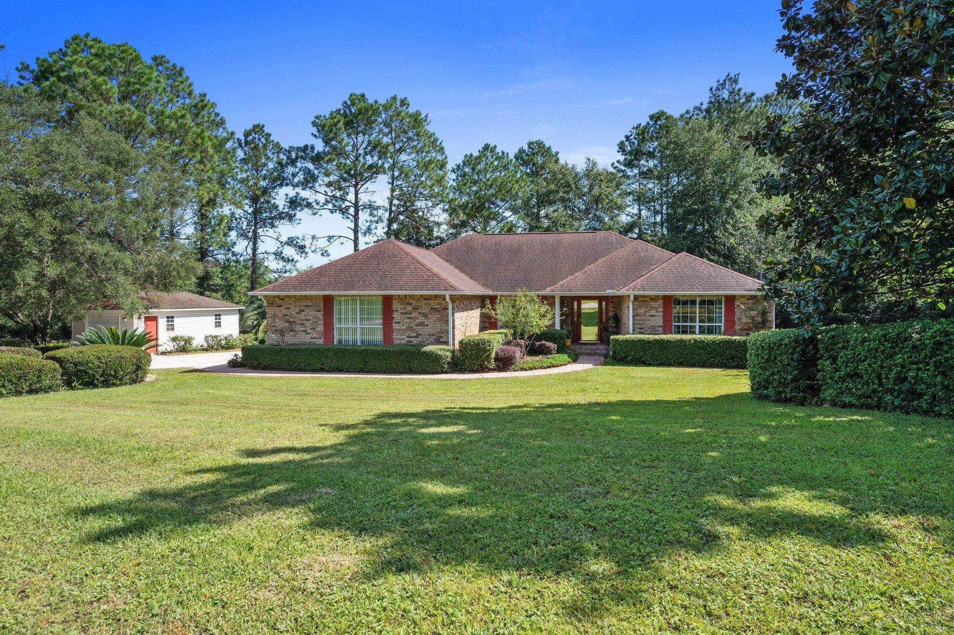 20021 Erin Pond Road Seminole, AL 36574 - Photo 3 of 34