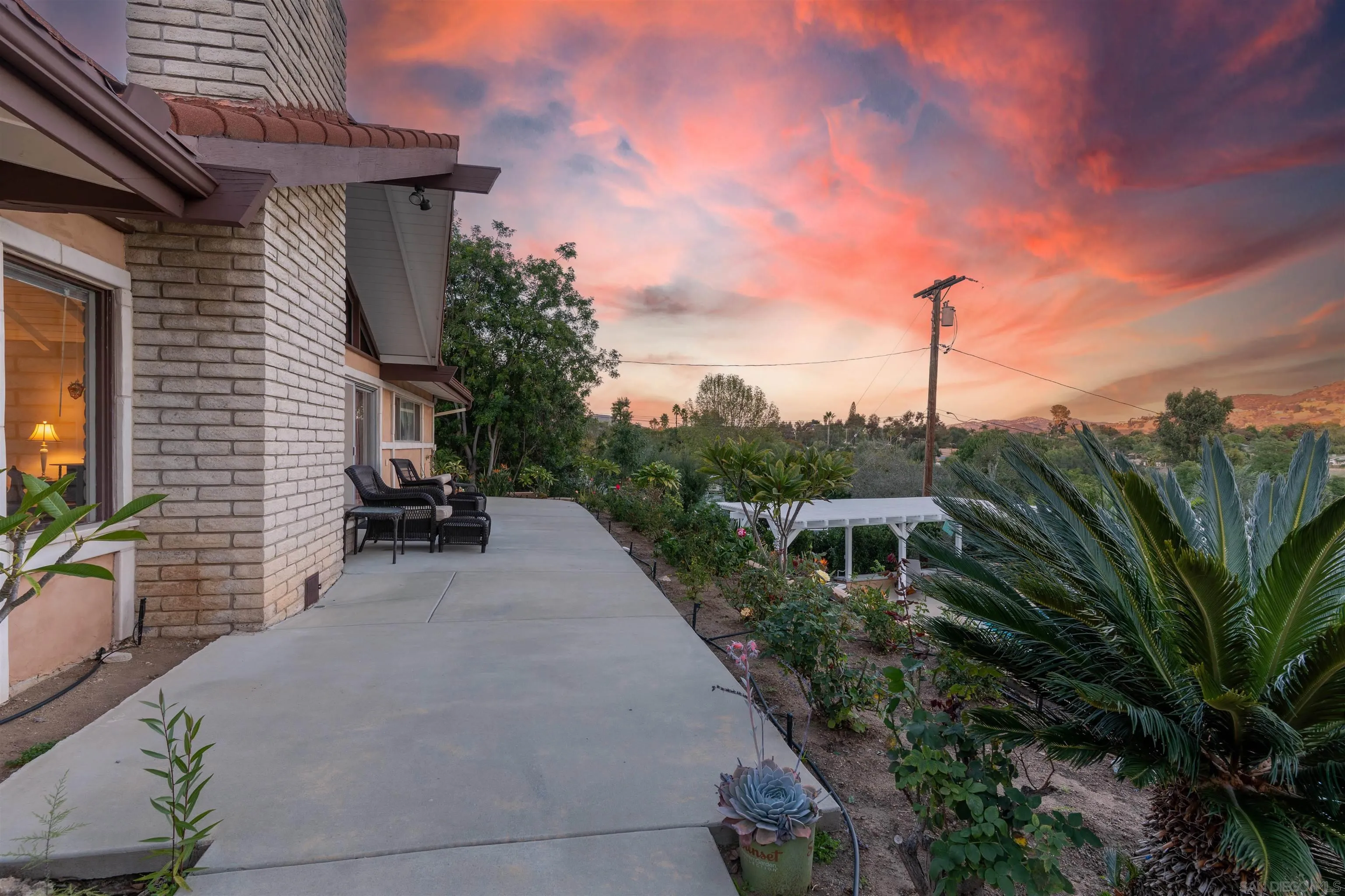 732 Hamilton Lane Fallbrook, CA 92028 - Photo 7 of 54
