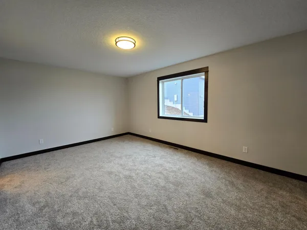 $349,900 | 893 Mill Race Court, Madelia, MN 56062