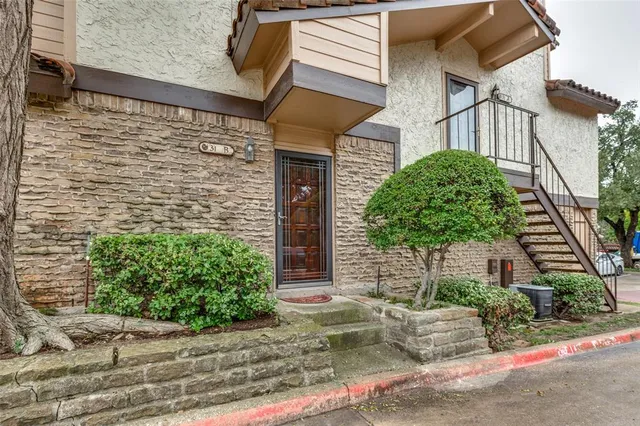 $189,900 | 5626 Preston Oaks Road, Unit 31B, Dallas, TX 75254