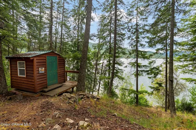 $4,100,000 | 470 Rough Road, Unit PARCEL 1 & 2), Sagle, ID 83860