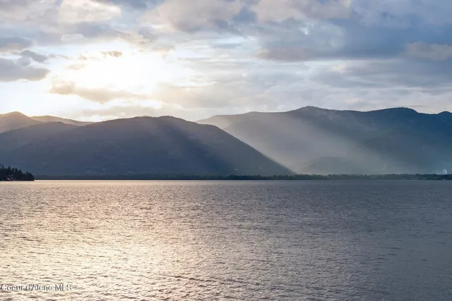 $4,100,000 | 470 Rough Road, Unit PARCEL 1 & 2), Sagle, ID 83860