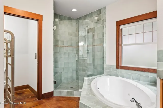 $4,100,000 | 470 Rough Road, Unit PARCEL 1 & 2), Sagle, ID 83860