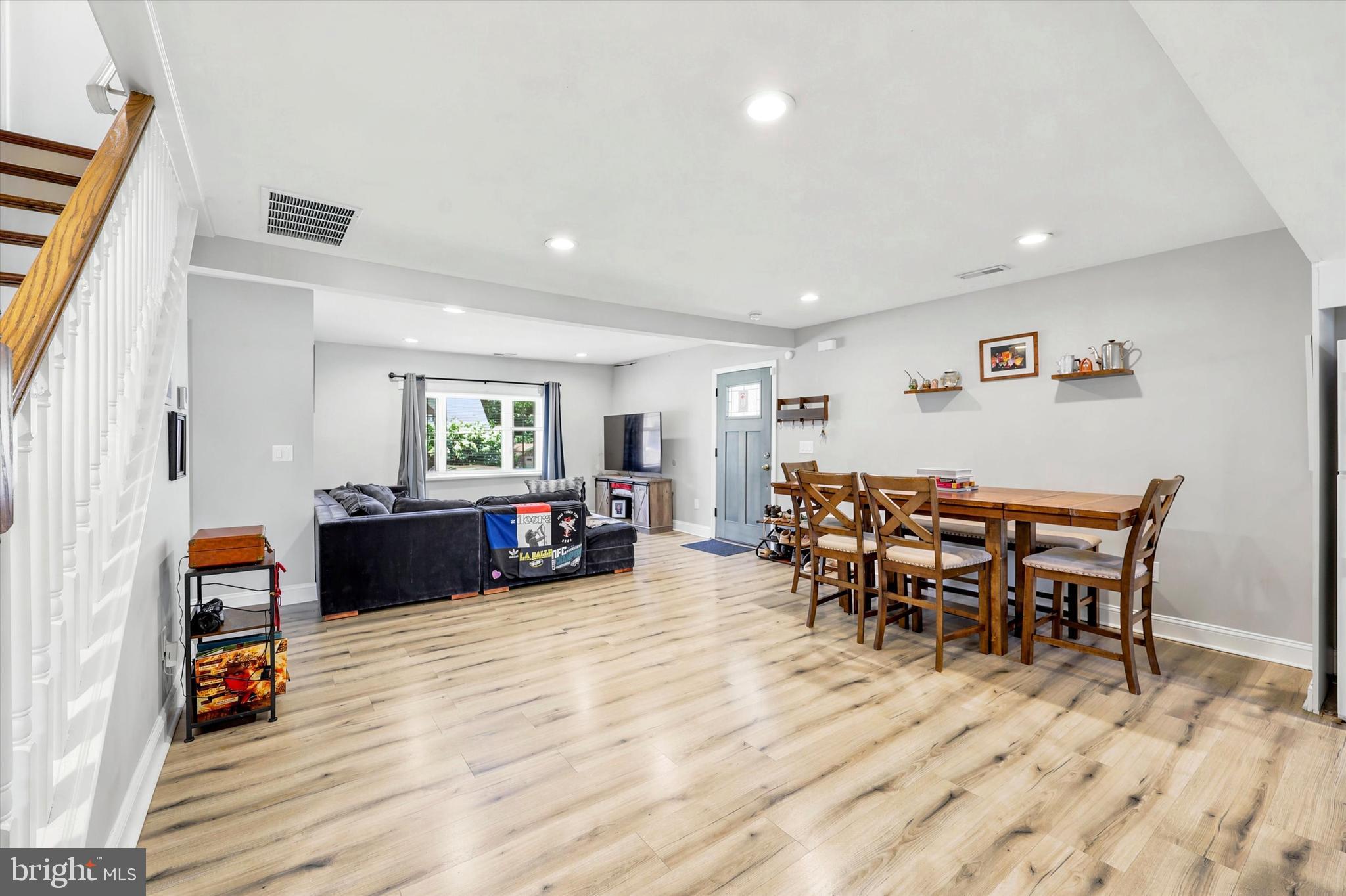 9345 Annapolis Road Philadelphia, PA 19114 - Photo 4 of 24 Gallery Image 4