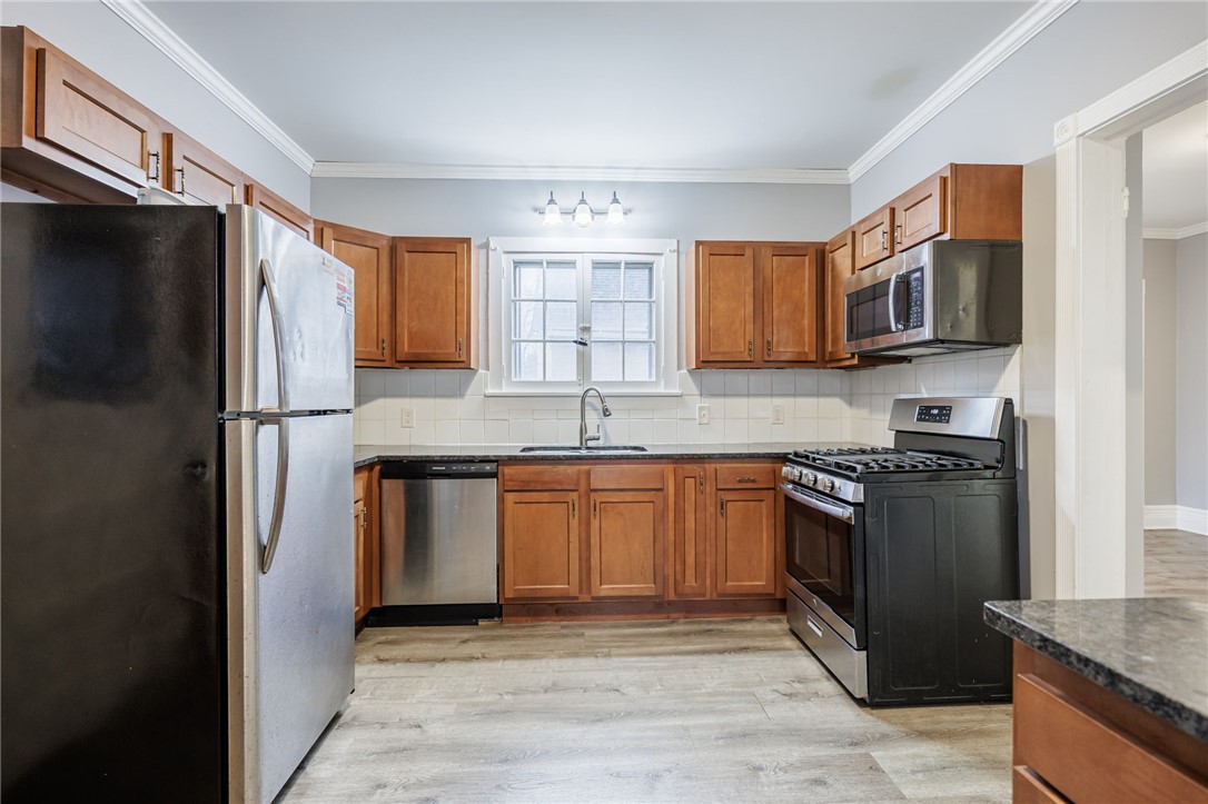 78 Boardman Street Rochester, NY 14607 - Photo 19 of 39