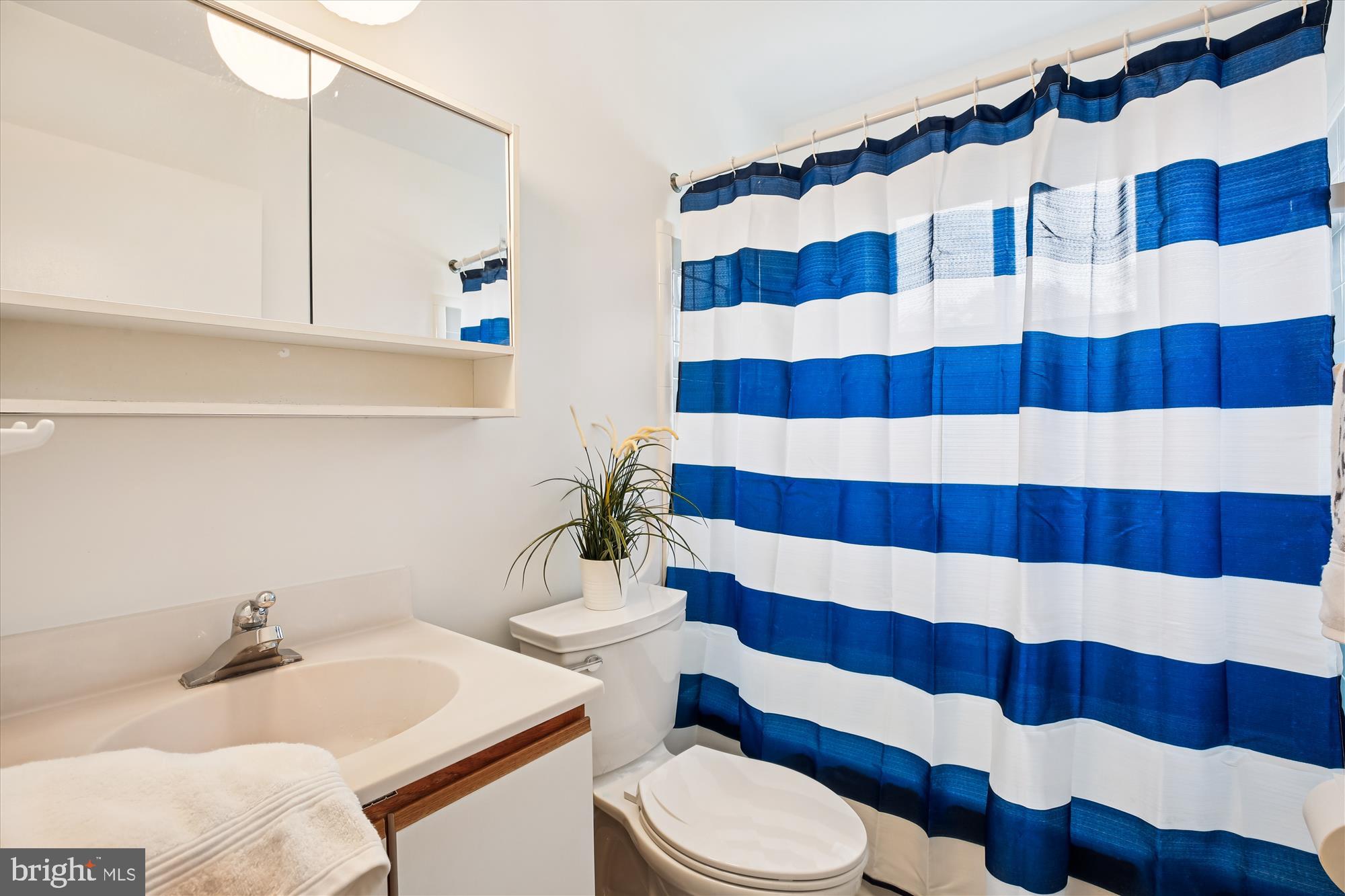 3503 Kayson Street Silver Spring, MD 20906 - Photo 24 of 33 Bath