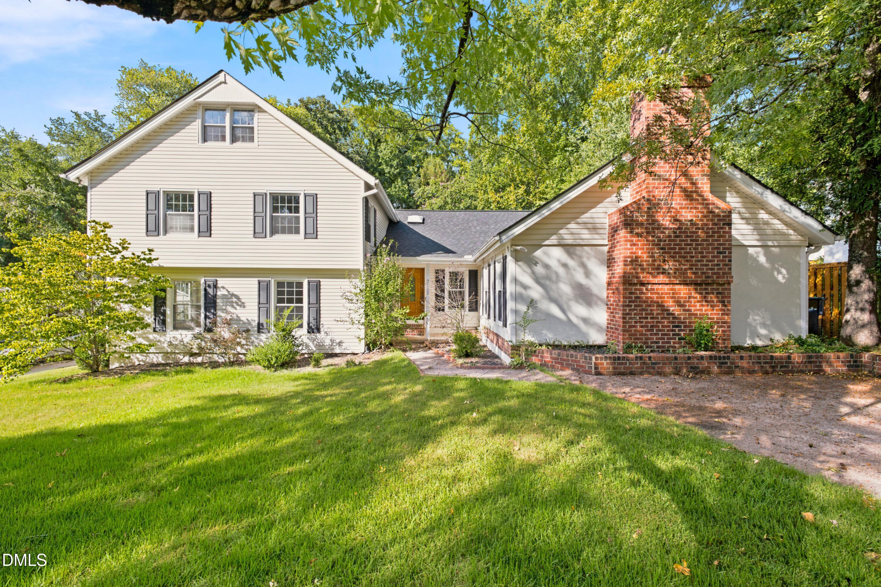 2113 Port Royal Road Raleigh, NC 27609 - Photo 10 of 68 Front